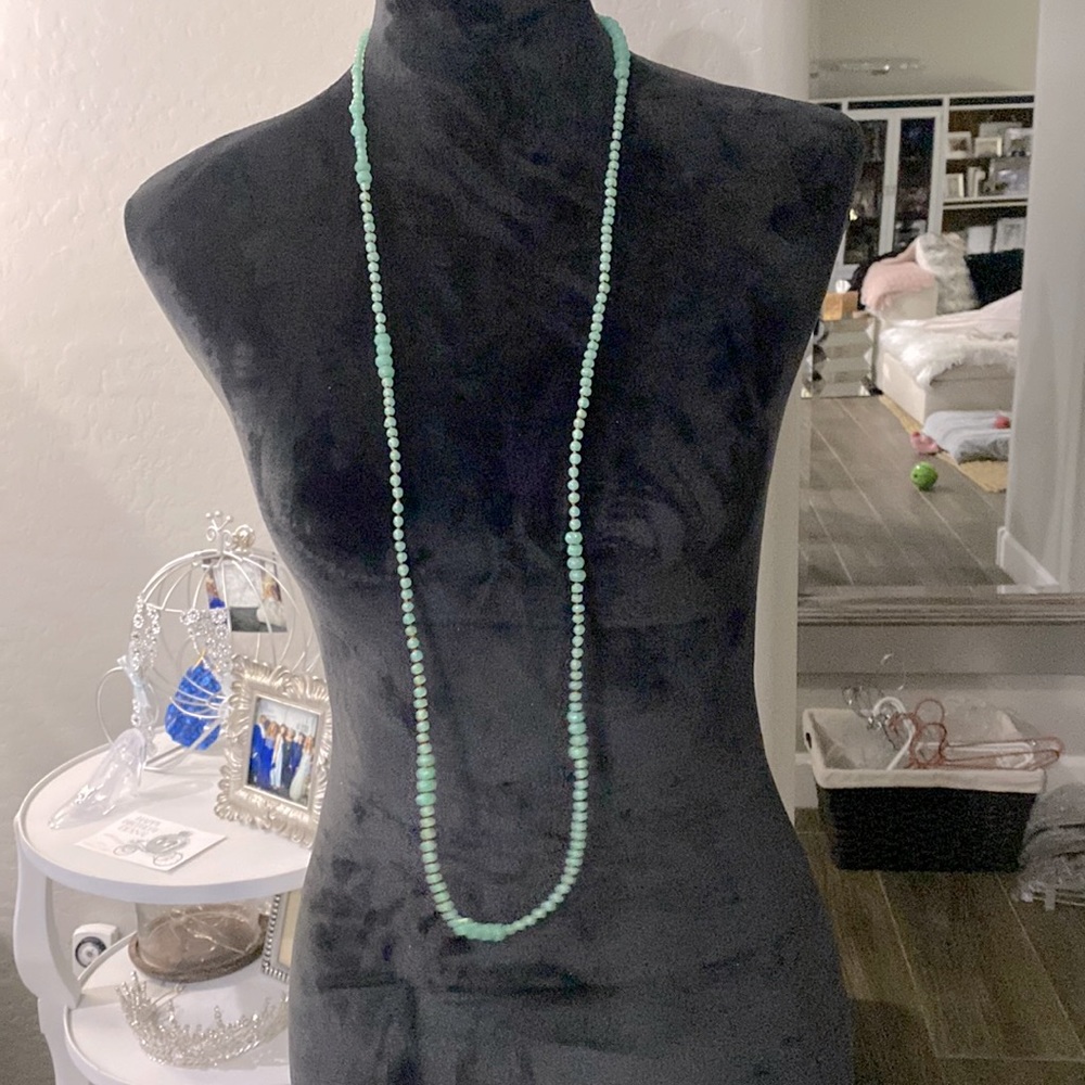 Turquoise beaded necklace